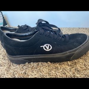 Black Vans Sid DX shoes